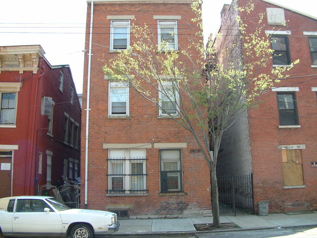1406 Republic St in Cincinnati, OH - Foto de edificio - Building Photo
