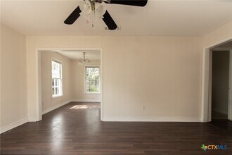 1303 E Avenue G in Killeen, TX - Building Photo - Building Photo