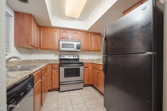 3405 W Danbury Dr in Phoenix, AZ - Building Photo - Building Photo
