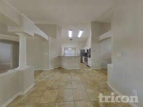 8008 Elmstone Cir in Orlando, FL - Foto de edificio - Building Photo