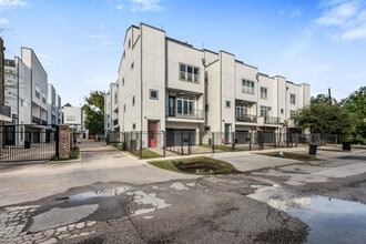 6106 Clarkson Ln in Houston, TX - Building Photo - Building Photo