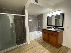 1909 Bittercreek Dr in Houston, TX - Building Photo - Building Photo