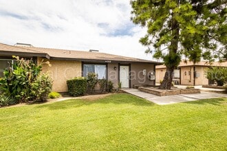 6208 Stine Rd in Bakersfield, CA - Building Photo - Building Photo