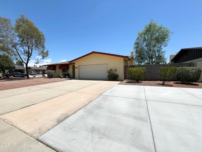 14441 N 38th Ave in Phoenix, AZ - Building Photo - Building Photo