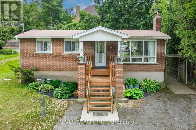 property at 99 Bowen Rd