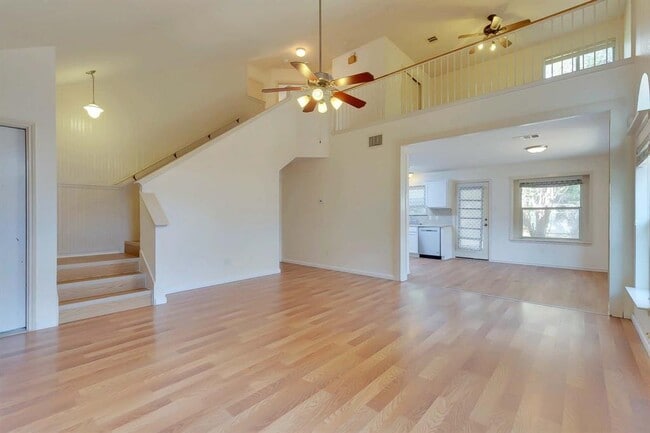 property at 3735 Castle Rock Dr
