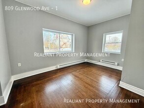 809 Glenwood Ave in Cincinnati, OH - Building Photo - Building Photo