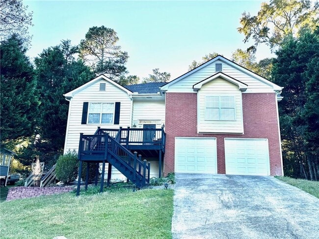 property at 3310 Stratton Ln