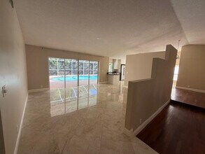 5182 NW 48th Ave in Coconut Creek, FL - Building Photo - Building Photo