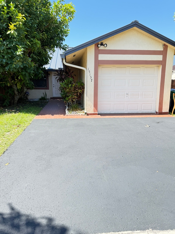 property at 15157 SW 95th Ln