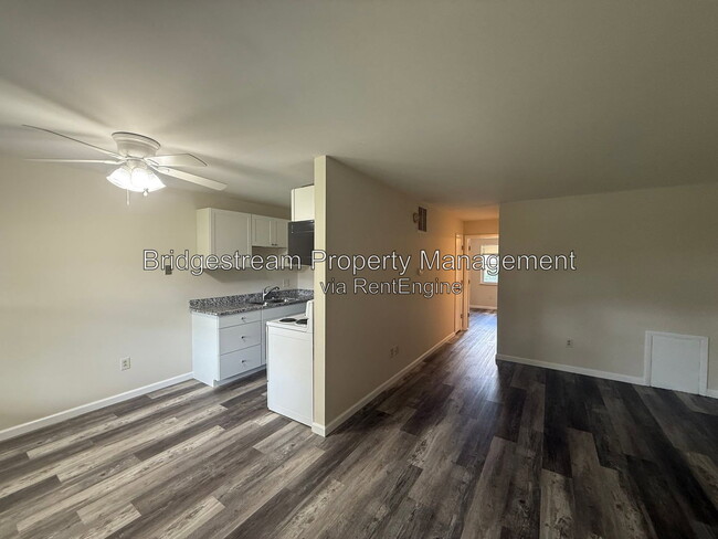 property at 4352 Sunray Rd