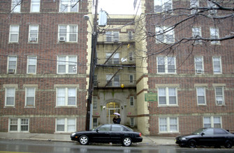 Belmont Court Apartment in Palisades Park, NJ - Building Photo - Building Photo