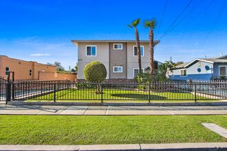 6237 Orchard Ave in Bell, CA - Building Photo - Building Photo