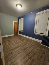 273 Manhattan Ave in Jersey City, NJ - Building Photo - Building Photo