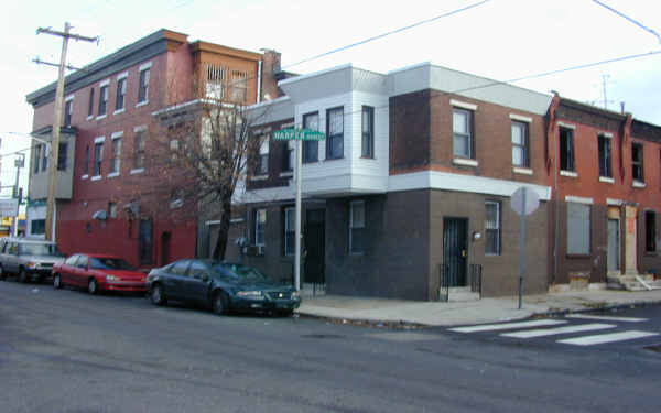 2812 W Girard Ave in Philadelphia, PA - Foto de edificio