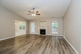 7039 Lowen Rd in Charlotte, NC - Building Photo - Building Photo