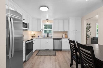 2598 Parkwood Dr, Unit 2598 in Green Bay, WI - Foto de edificio - Building Photo