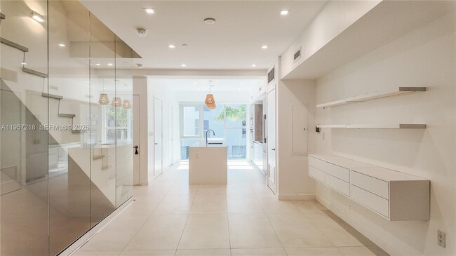 property at 455 NE 39th St