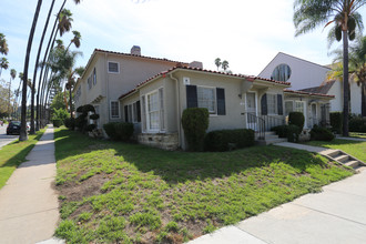 1334 N Brand Blvd in Glendale, CA - Foto de edificio - Building Photo