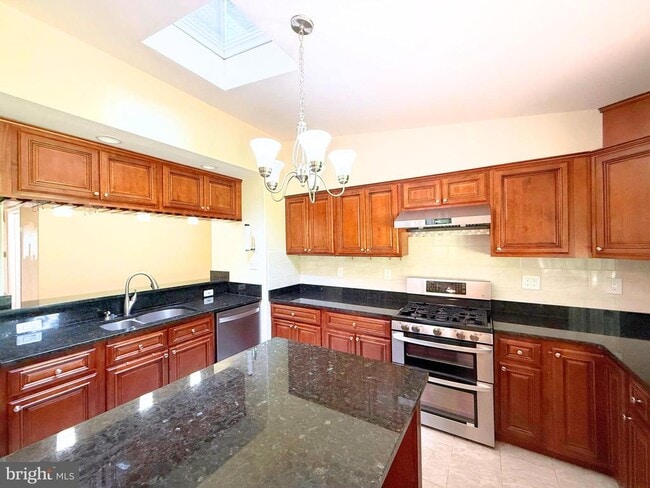 11505 Alcinda Ln in North Potomac, MD - Building Photo - Building Photo