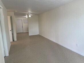 2830 NW 15th Ct, Unit A in Fort Lauderdale, FL - Building Photo - Building Photo