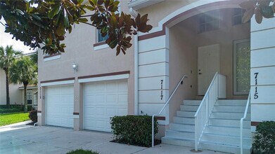7117 Strand Cir, Unit 201 in Bradenton, FL - Building Photo - Building Photo