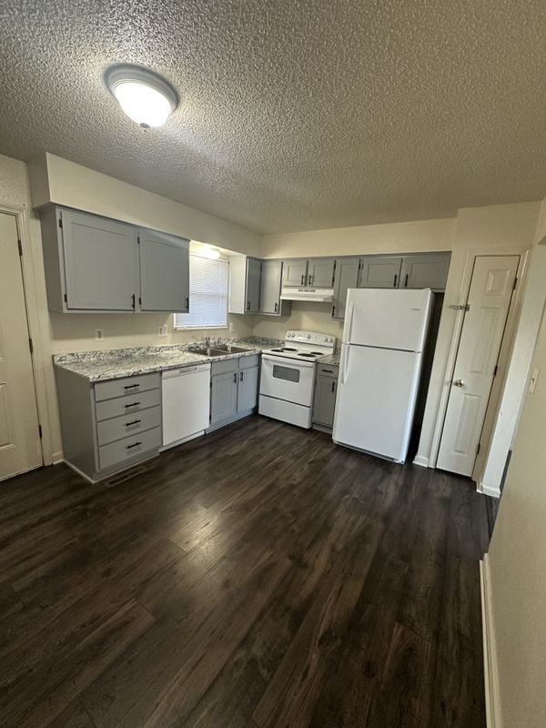 3237 N 84th Terrace in Kansas City, KS - Foto de edificio - Building Photo