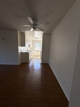 6925 Haskell Ave in Los Angeles, CA - Building Photo - Building Photo