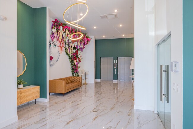 The West Luxury Residence in West Orange, NJ - Foto de edificio - Lobby