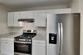 121 Clarion Rd in Lawrenceville, GA - Building Photo - Building Photo