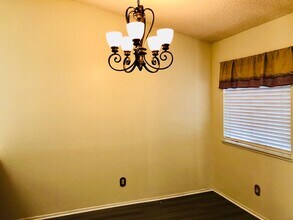1305 Windsor Pl in Palmdale, CA - Building Photo - Building Photo
