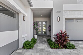 12884 Wingspan Ct in Palm Beach Gardens, FL - Building Photo - Building Photo