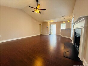 318 Hawthorn Dr in Raeford, NC - Building Photo - Building Photo