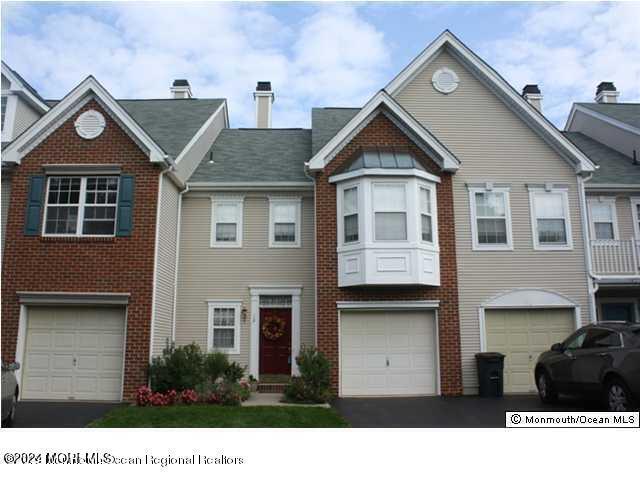 13 Beacon Ct in Holmdel, NJ - Building Photo