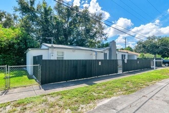 9398 NW 4th Ave in Miami, FL - Building Photo - Building Photo