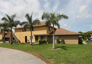 Lucaya Delray Condominiums Apartments