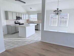 2301 Tropical Wind Dr in Corpus Christi, TX - Building Photo - Building Photo