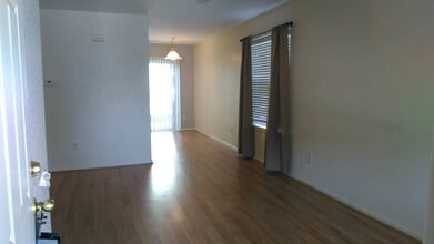 802 Waterglen Dr in Fort Collins, CO - Building Photo - Building Photo