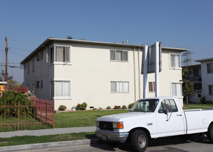 5625 W Jefferson Blvd in Culver City, CA - Building Photo - Building Photo