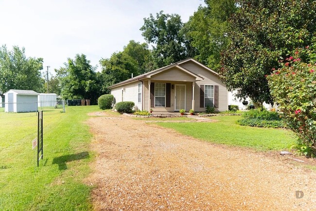 property at 1703 Sharpe Ave