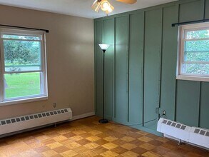 15 Randolph Dr in Bangor, ME - Building Photo - Building Photo