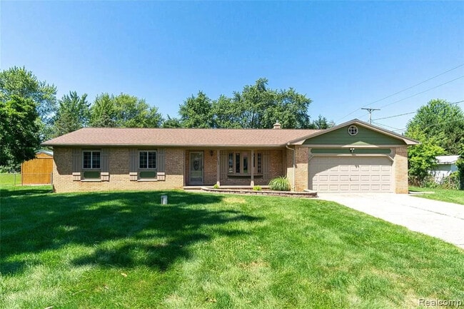 property at 10032 Shadyhill Ln