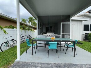1020 Hollywood Blvd in Hollywood, FL - Building Photo - Building Photo