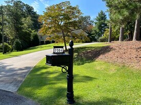 7064 Brigade Ct in Villa Rica, GA - Building Photo