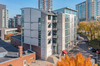 Mercury View Lofts in Nashville, TN - Foto de edificio - Building Photo