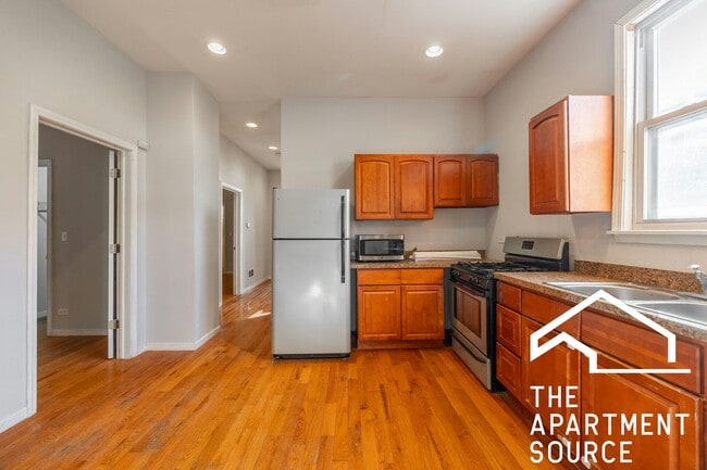 property at 2416 N Maplewood Ave