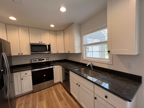 205 12th St in Grottoes, VA - Building Photo - Building Photo