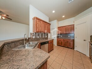 1712 January Pl in Moore, OK - Building Photo - Building Photo