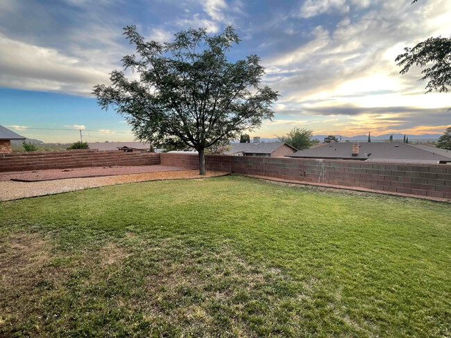 403 Sunnyside Ave in Alamogordo, NM - Building Photo - Building Photo