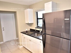 5644 Snead Cir in West Palm Beach, FL - Building Photo - Building Photo